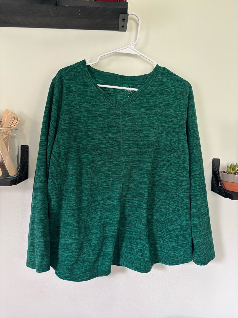 St. John’s Bay XL Green Heather V Neck Long Sleeve Top